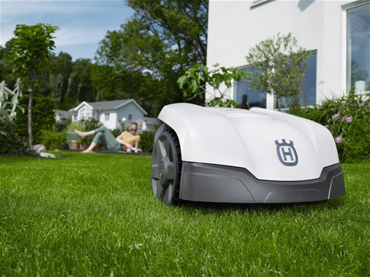 Husqvarna приняла участие в эстафете для роботов